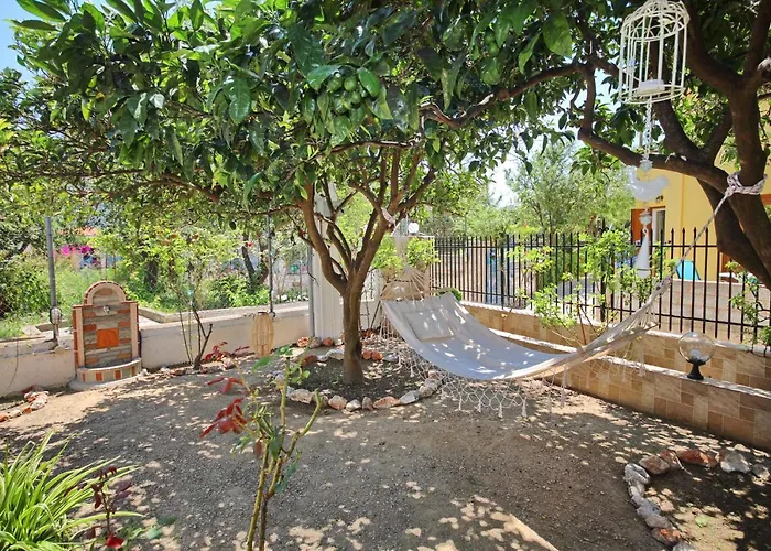 Vasia\'S Small Villa