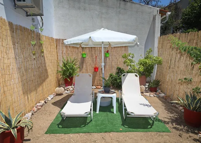 Vasia\'S Small Villa