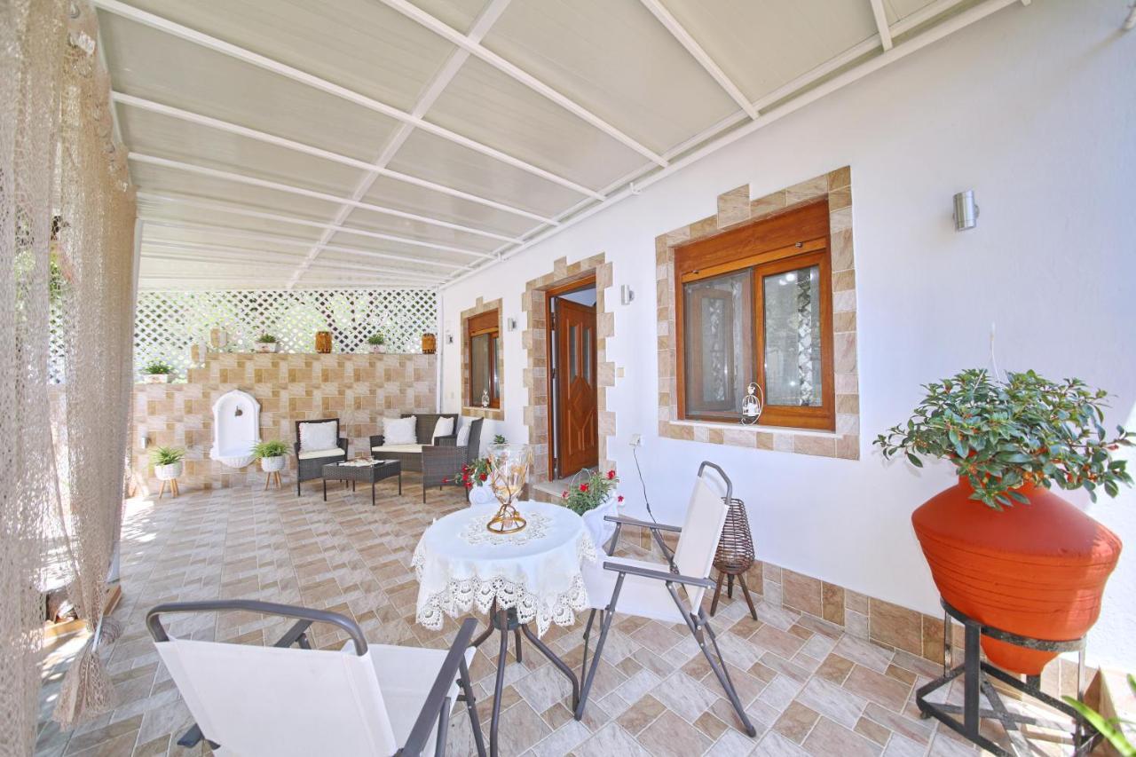 Vasia's Small Skopelos Town